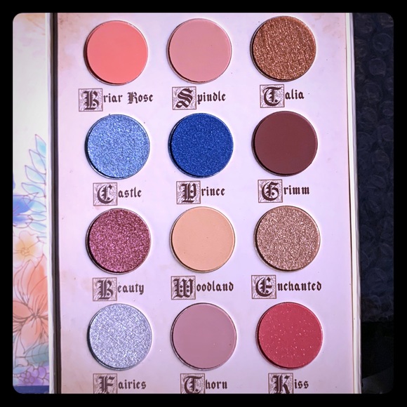 Storybook Cosmetics Little Briar Rose Palette, NEW - Picture 3 of 6